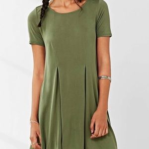 UO x Silence + Noise Pleated T Shirt Dress